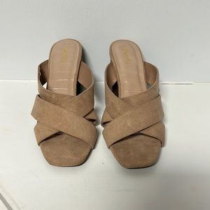Brand new never worn heels